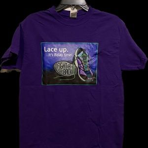 Ladies medium Gildan T shirt